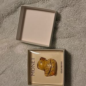 Monet. Yellow duky trinket box